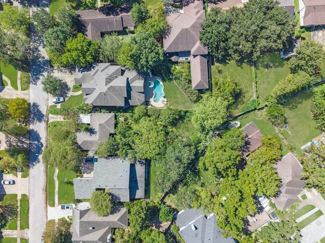 9718 Mariposa Street, Houston, TX 77025