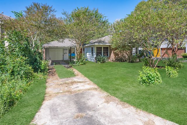 9718 Mariposa Street, Houston, TX 77025