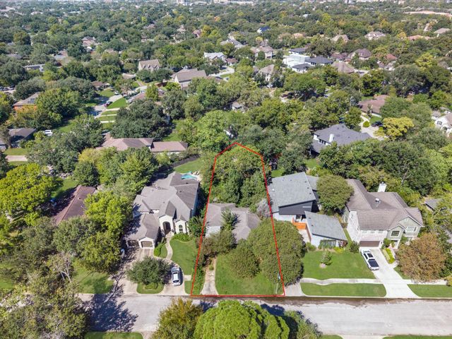9718 Mariposa Street, Houston, TX 77025