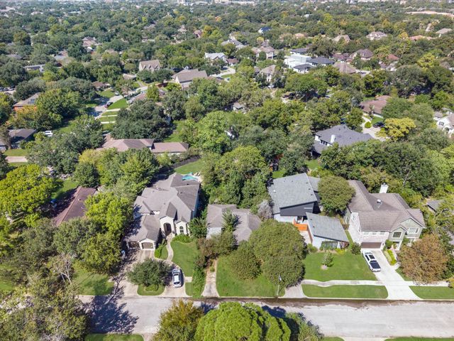 9718 Mariposa Street, Houston, TX 77025