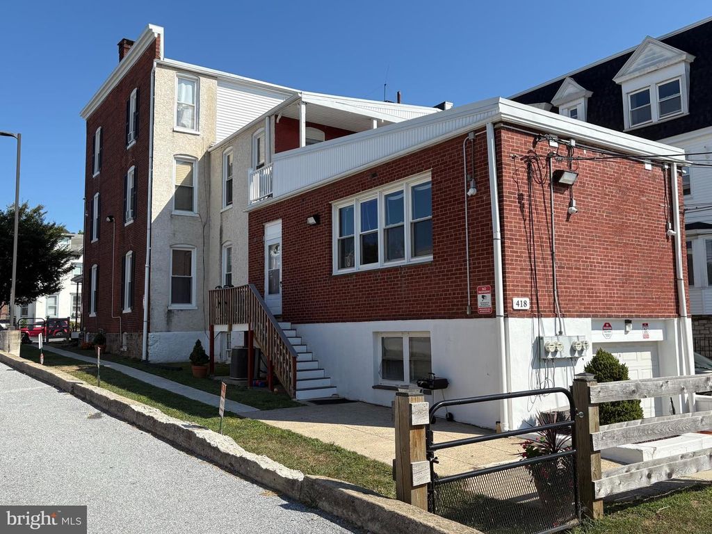 418 E LINCOLN HWY, Coatesville, PA 19320
