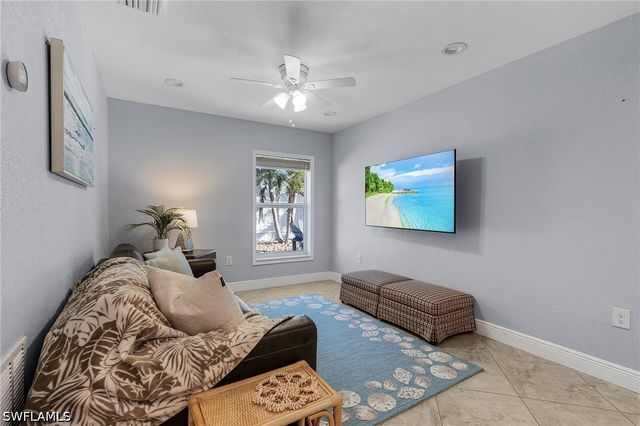 601 SE 30th ST, Cape Coral, FL 33904