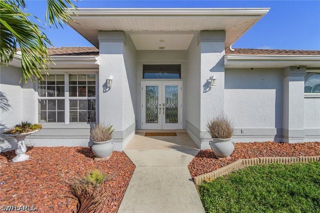 601 SE 30th ST, Cape Coral, FL 33904