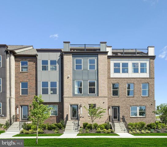 3760 DISTRICT DR, Woodbridge, VA 22193