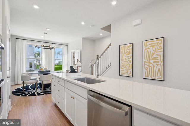 3760 DISTRICT DR, Woodbridge, VA 22193