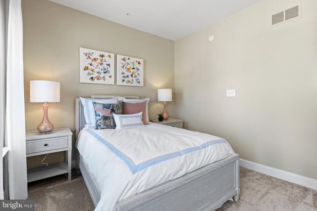 3760 DISTRICT DR, Woodbridge, VA 22193