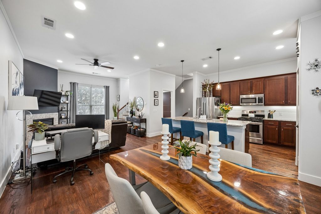 5875 Ross Avenue 9, Dallas, TX 75206