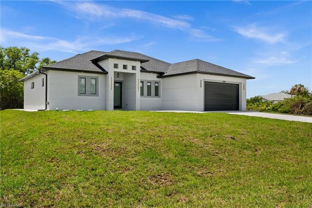 3319 30th ST SW, Lehigh Acres, FL 33976