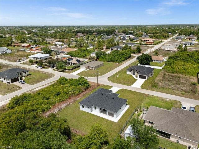 3319 30th ST SW, Lehigh Acres, FL 33976