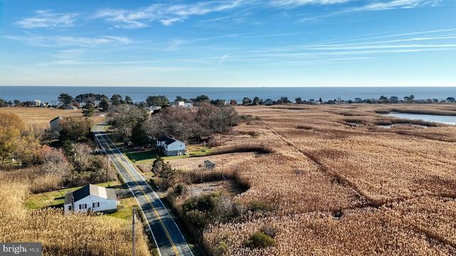 2806 KITTS HUMMOCK RD, Dover, DE 19901