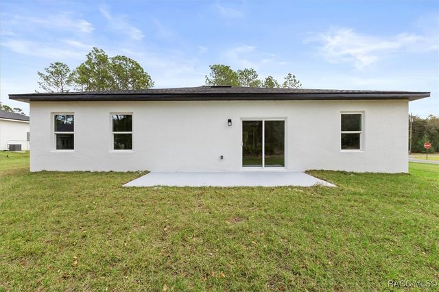 8100 N Tiny Lily Drive, Citrus Springs, FL 34434