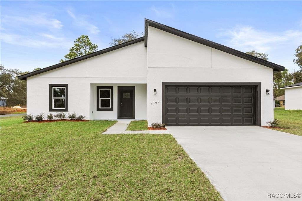 8100 N Tiny Lily Drive, Citrus Springs, FL 34434