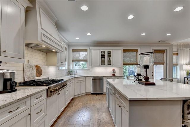 3220 Carswell Bend, Cumming, GA 30028