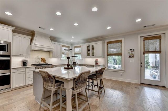 3220 Carswell Bend, Cumming, GA 30028