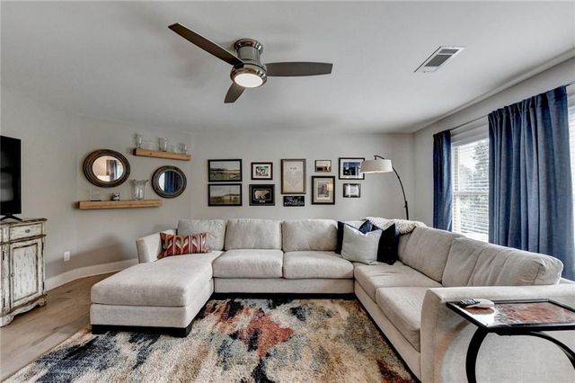 3220 Carswell Bend, Cumming, GA 30028