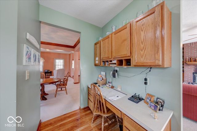 415 N Greenbriar Drive, Greenwood, IN 46142