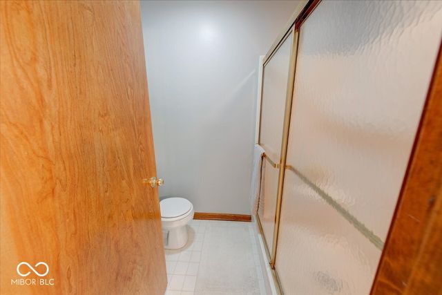 415 N Greenbriar Drive, Greenwood, IN 46142