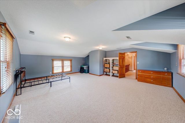 415 N Greenbriar Drive, Greenwood, IN 46142