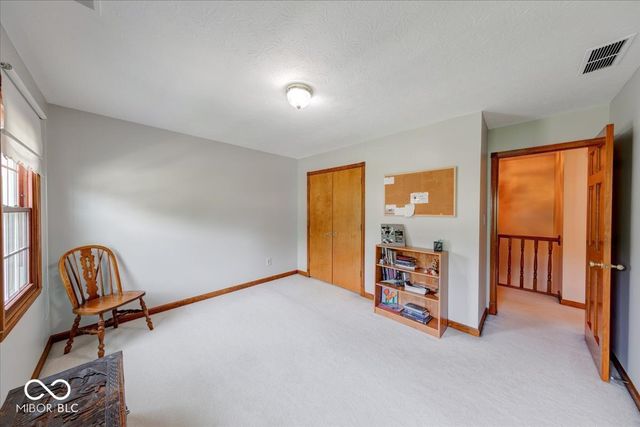 415 N Greenbriar Drive, Greenwood, IN 46142