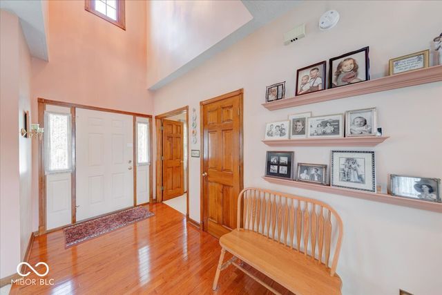 415 N Greenbriar Drive, Greenwood, IN 46142