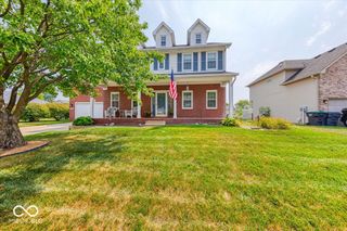 415 N Greenbriar Drive, Greenwood, IN 46142