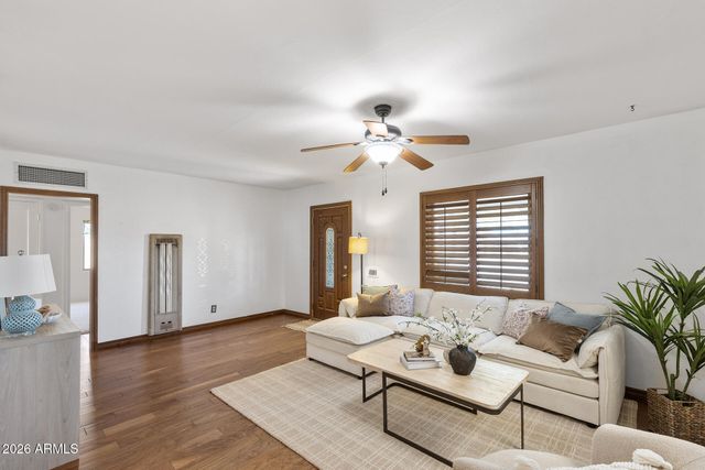 1306 W CLARENDON Avenue, Phoenix, AZ 85013