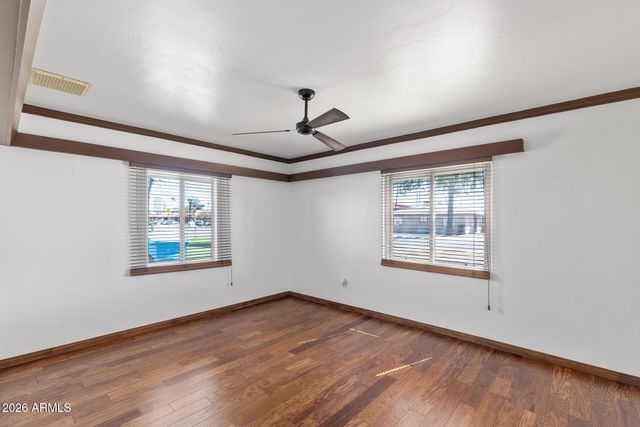 1306 W CLARENDON Avenue, Phoenix, AZ 85013