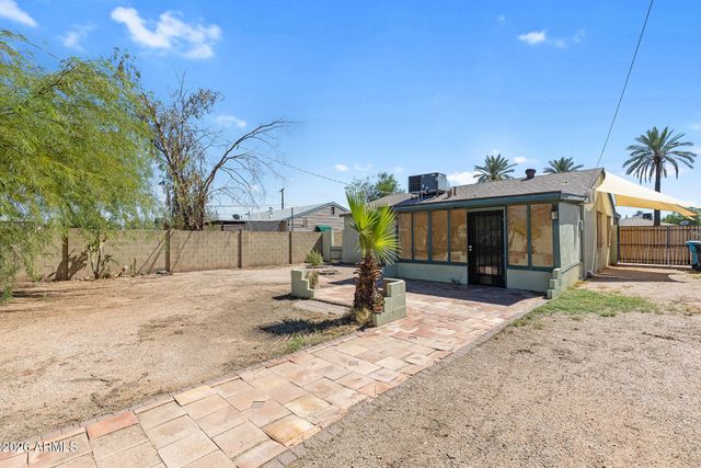 1306 W CLARENDON Avenue, Phoenix, AZ 85013