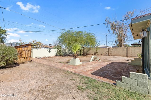 1306 W CLARENDON Avenue, Phoenix, AZ 85013