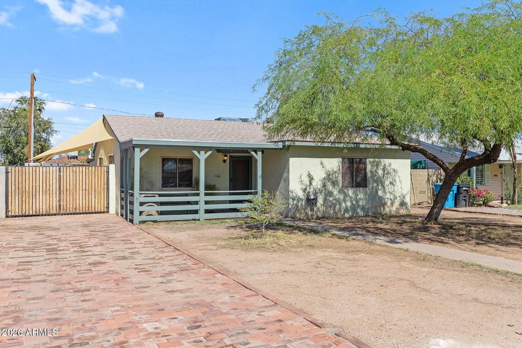 1306 W CLARENDON Avenue, Phoenix, AZ 85013