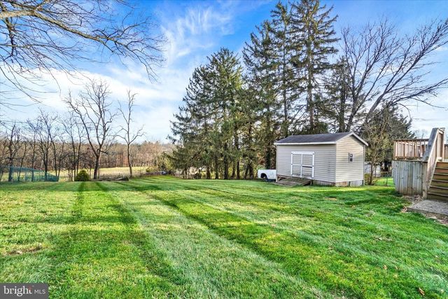 1767 OAKLEY DR, Dover, PA 17315