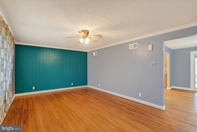 1767 OAKLEY DR, Dover, PA 17315