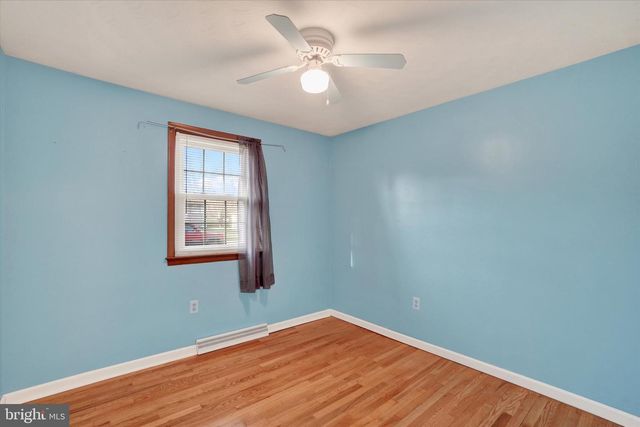 1767 OAKLEY DR, Dover, PA 17315