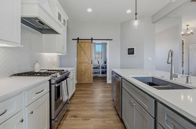 4612 BRADINGTON DR, Columbia, MO 65201