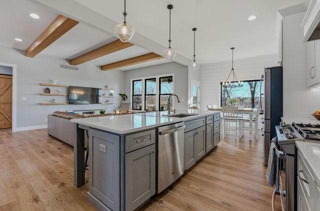 4612 BRADINGTON DR, Columbia, MO 65201