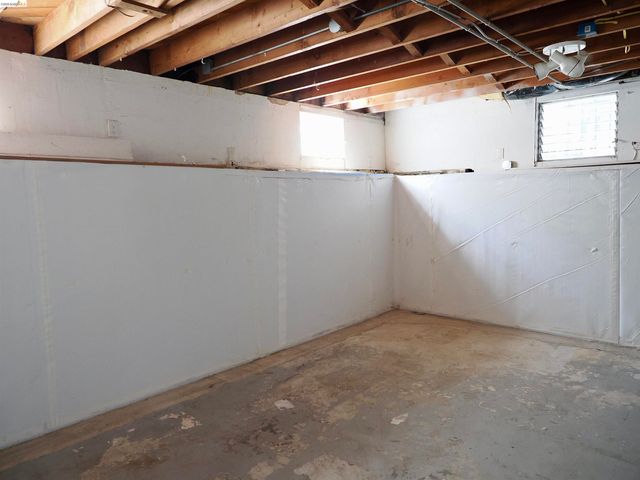 1225 S 57th, Richmond, CA 94804