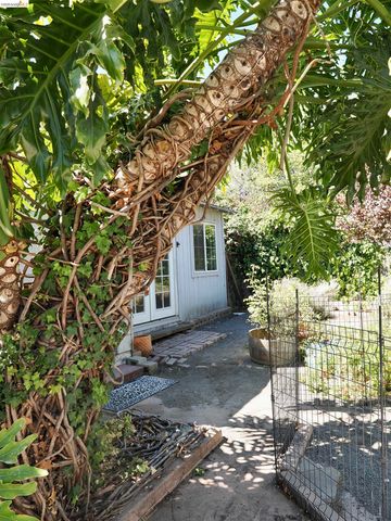 1225 S 57th, Richmond, CA 94804