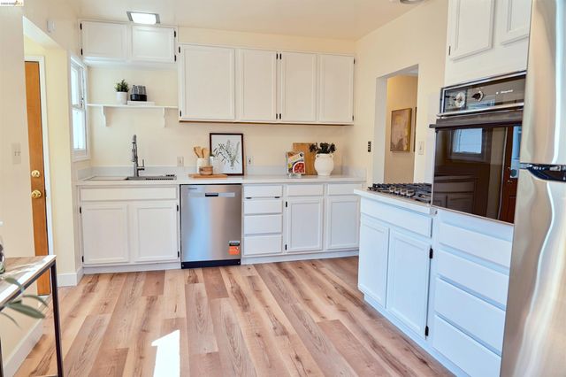 1225 S 57th, Richmond, CA 94804