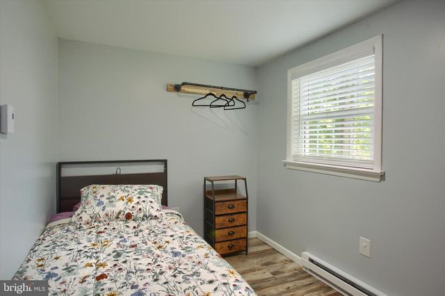 25 HICKORY ROAD, Carlisle, PA 17015