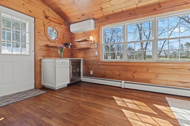 26 Crosstown Ave, Boston, MA 02132