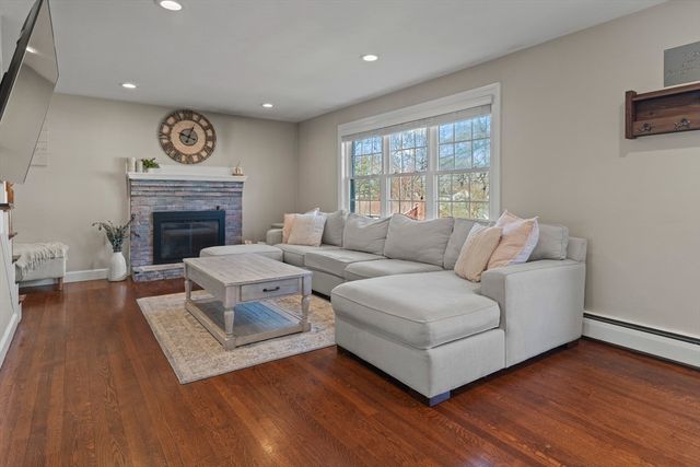 26 Crosstown Ave, Boston, MA 02132