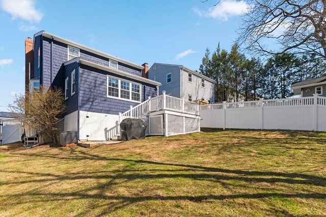 26 Crosstown Ave, Boston, MA 02132