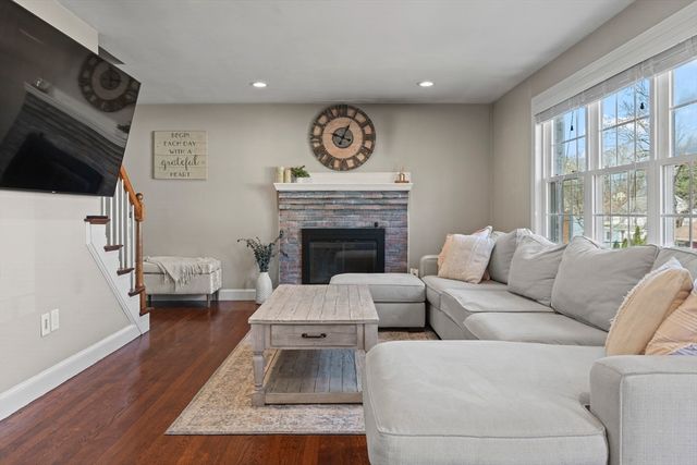 26 Crosstown Ave, Boston, MA 02132