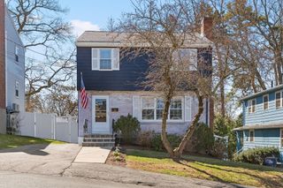 26 Crosstown Ave, Boston, MA 02132