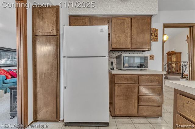 2232 Wilshire Street, Westland, MI 48186