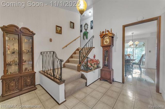 2232 Wilshire Street, Westland, MI 48186