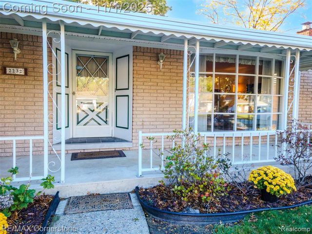 2232 Wilshire Street, Westland, MI 48186