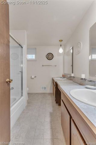 2232 Wilshire Street, Westland, MI 48186