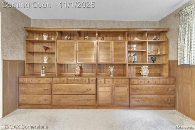 2232 Wilshire Street, Westland, MI 48186