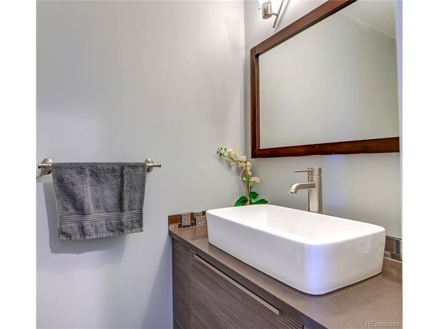 2321 S Henry Pl, Denver, CO 80210